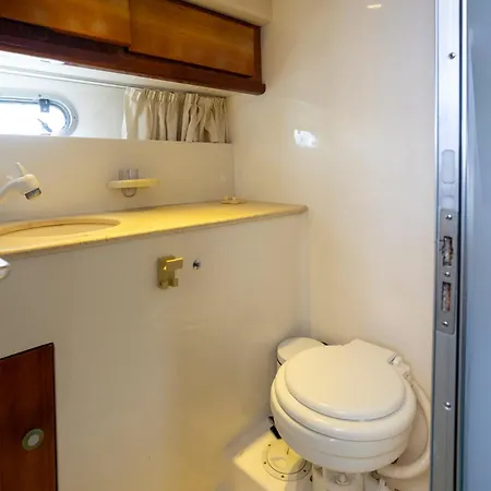 Boatroom Niko *