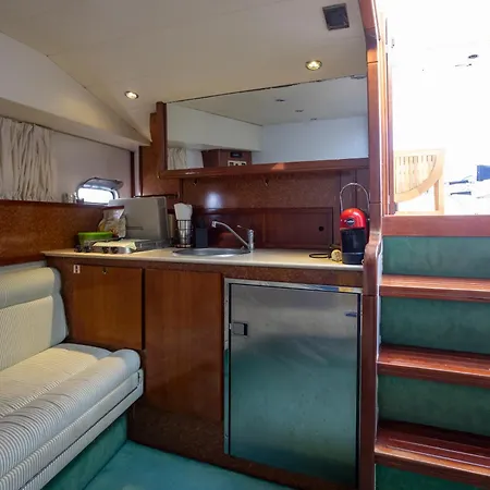 Bateau-hôtel Boatroom Niko Trapani
